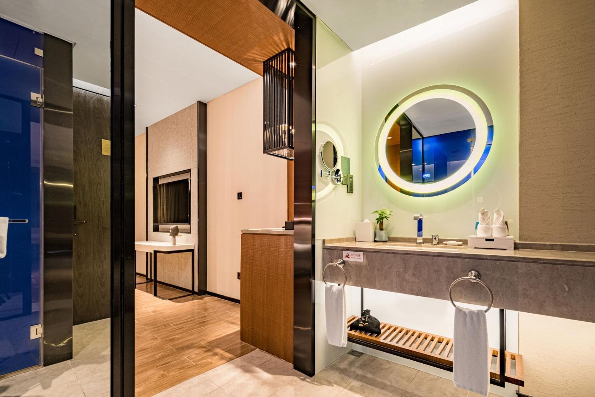 Hisilk Artwork Center Fliport Coso Hotel Xiamen Exterior photo